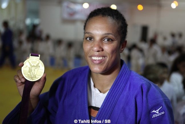 Julie Décosse est championne olympique et championne du monde de judo