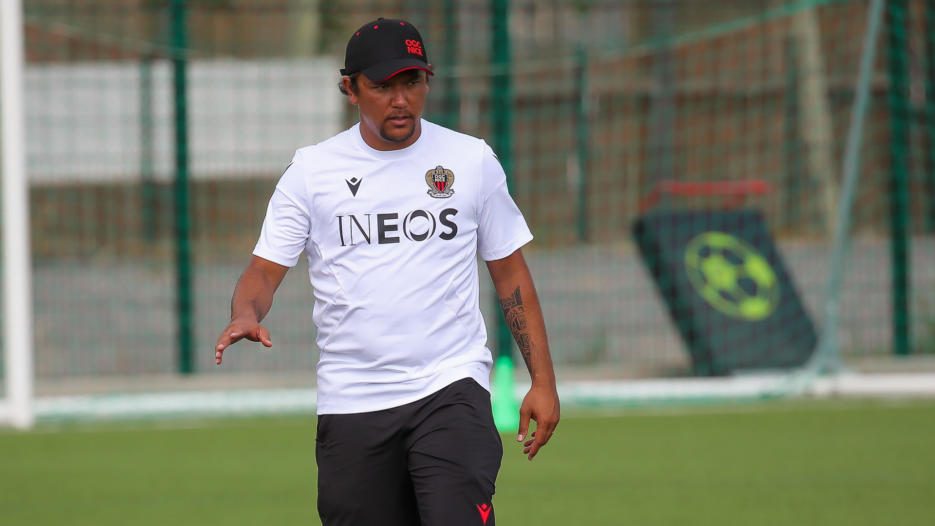 Depuis juillet 2020, Marama Vahirua a retrouvé son ancien club de l'OGC Nice où il était membre notamment du staff des équipes de jeune avant d'être nommé entraineur en chef de la réserve. (photo : OGC Nice)