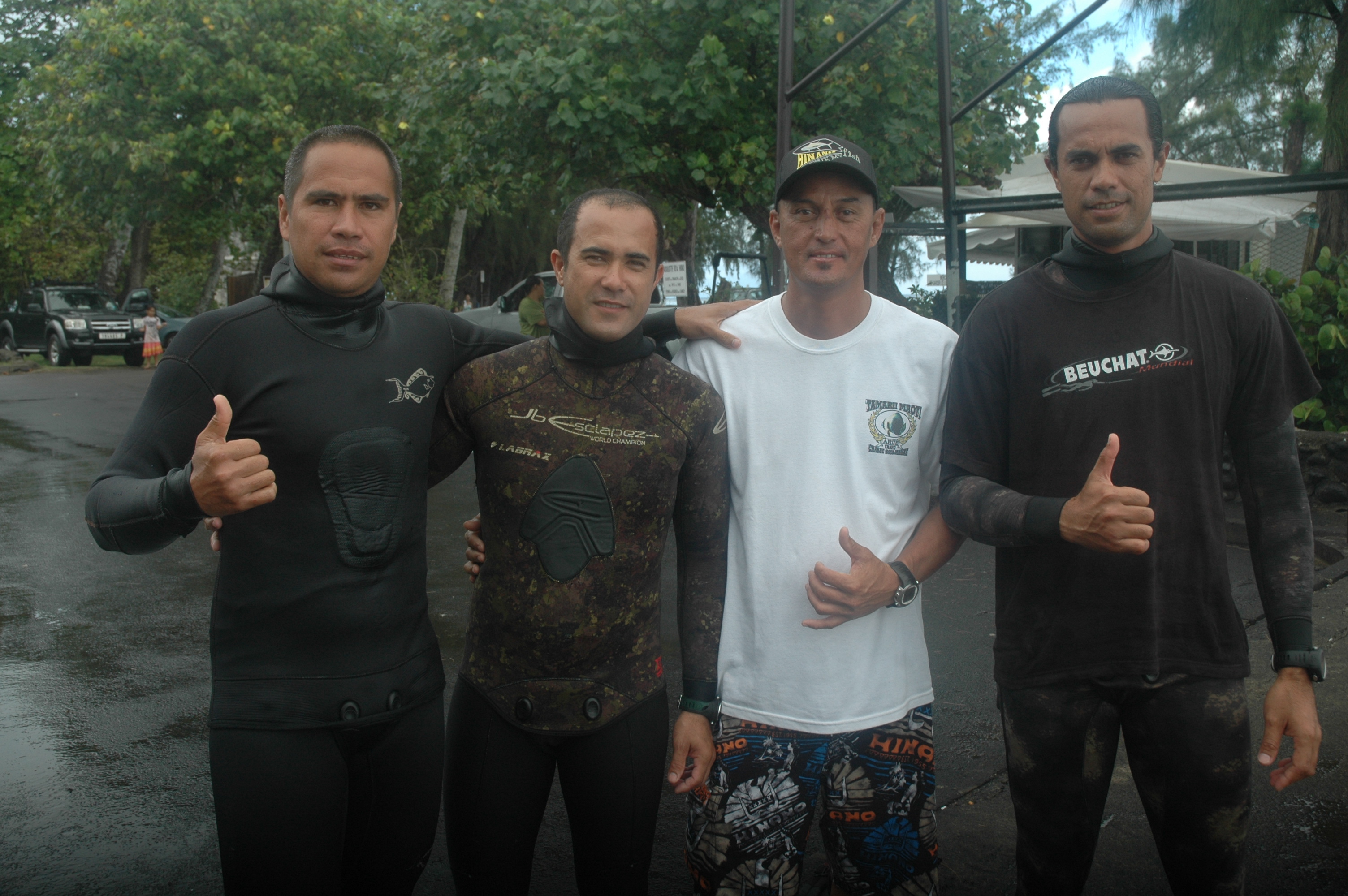 Nos sélectionnés pour le mondiaux avec de G à D Steeve TETUANUI, Teva MONTAGNON, Joel DROLLET et Vaihoarii TAEATUA