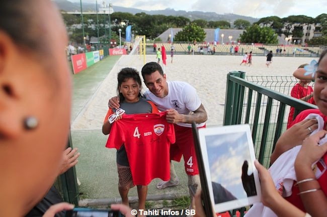 Beach soccer – Focus sur Heimanu Taiarui, le ‘chouchou du public’ !