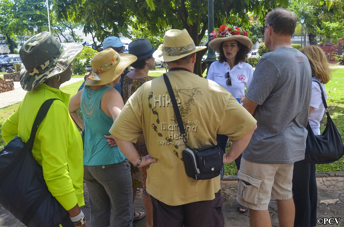 Les touristes peuvent enfin suivre une visite guidée de Papeete