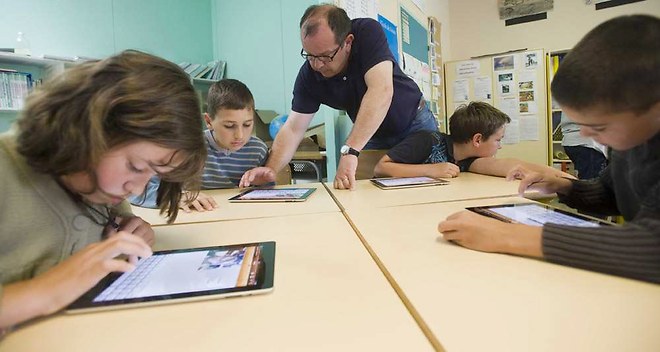 Près d'un tiers des profs utilisent des manuels numériques