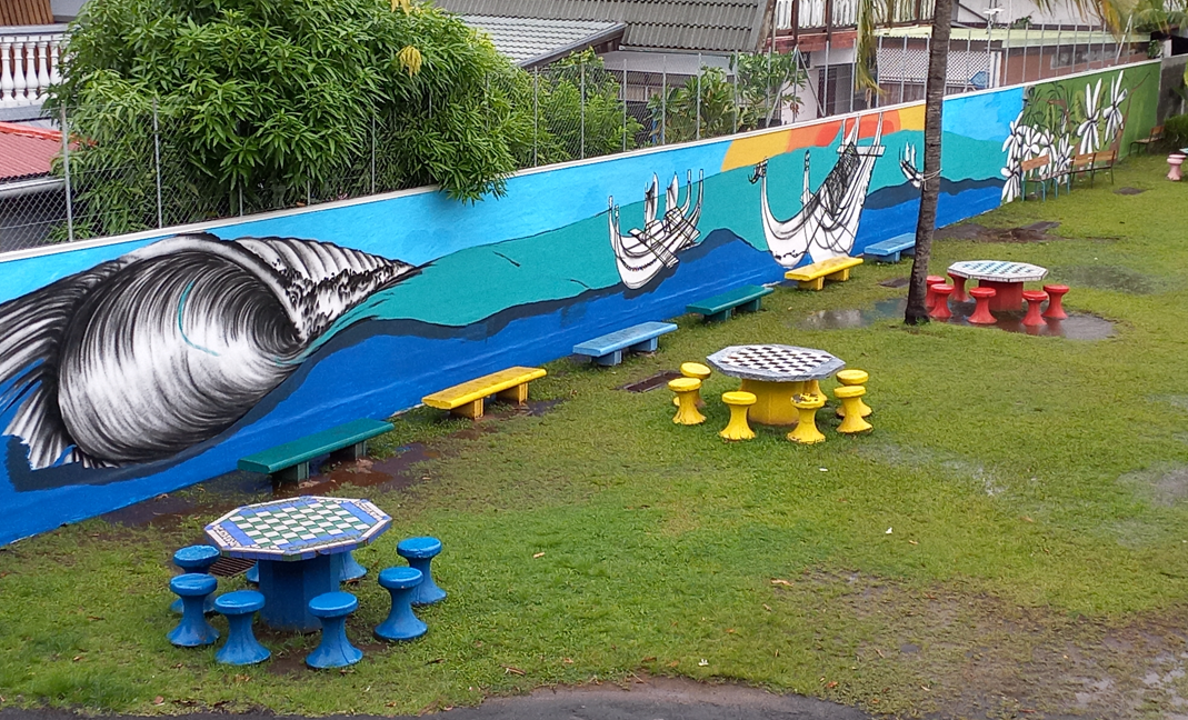 Une fresque géante par des petits artistes