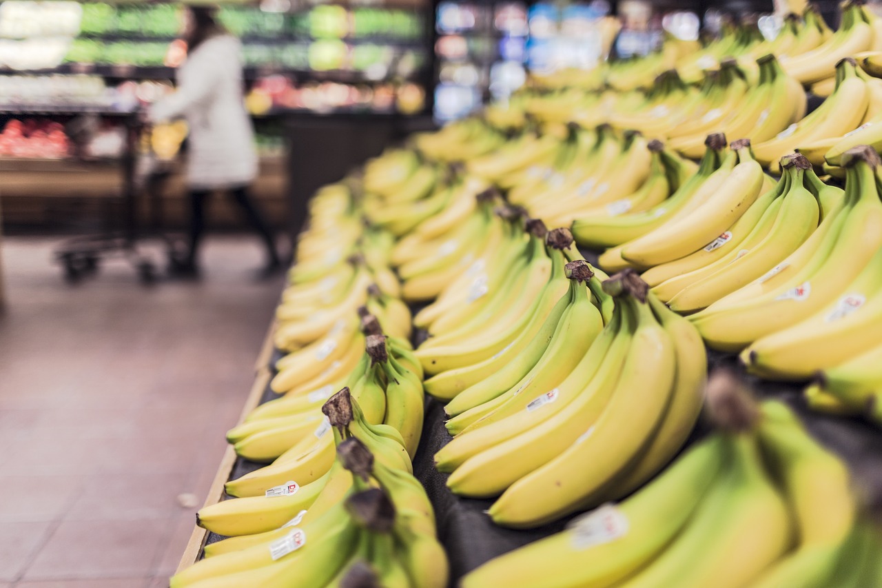 Supermarchés et pouvoirs publics épinglés sur leur faible action pour l'alimentation durable