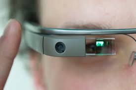 Caisse d'Epargne veut faciliter le constat auto grâce aux Google Glass