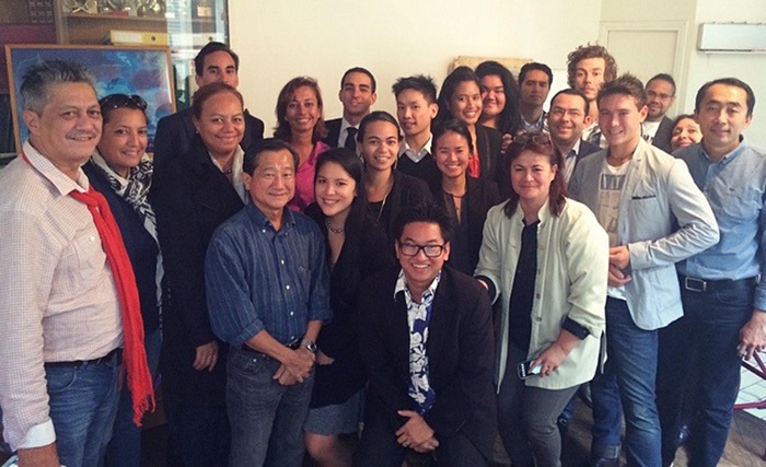 Nicole Sanquer, la ministre de l'Education avec Maina Sage, députée et deux représentants de l''assemblée de Polynésie Sylvana Puhetini et John Toromona, et aussi la chef de la Délégation de la Polynésie française par intérim, Angélina Bonno rencontrent les étudiants polynésiens de Paris.