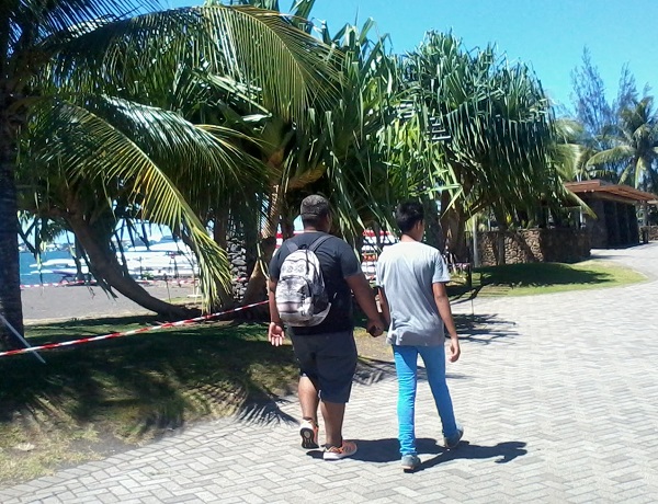 Patrick Howell, en charge de la santé, a recommandé hier de porter des pantalons et des chemises longues pour minimiser le risque de piqûres de moustiques.