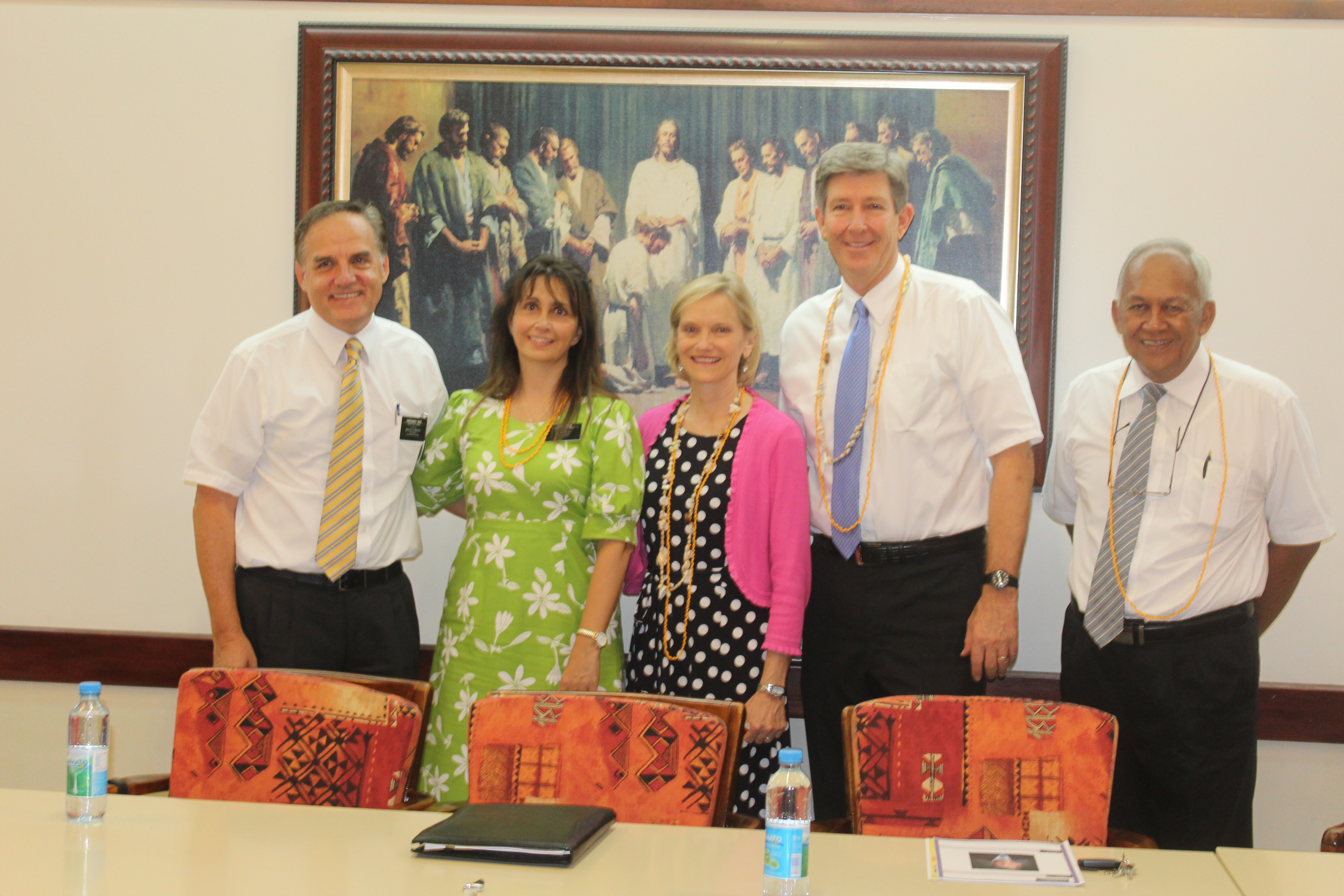 Missionnaire : Elder Nielsen en visite en Polynésie