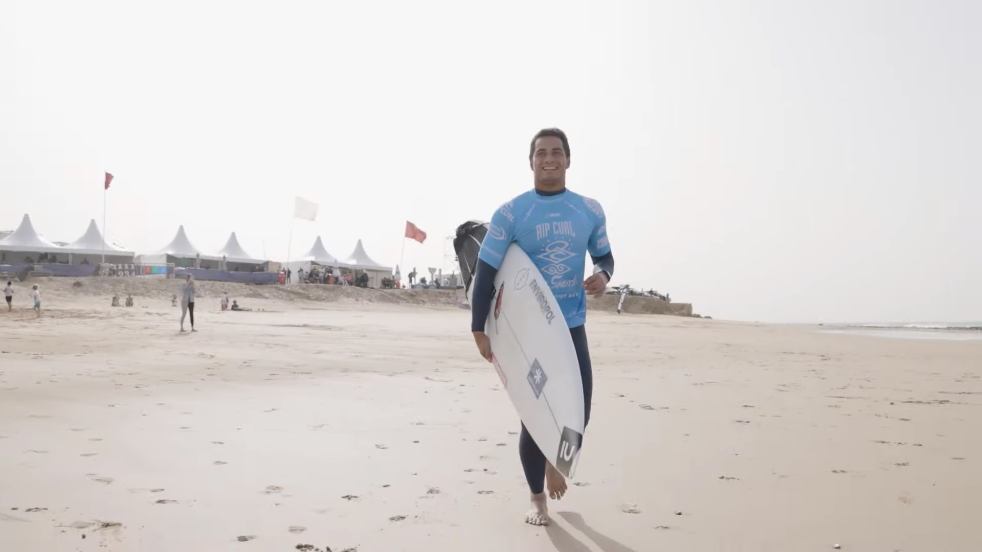 Éliminé en 2020 dès son entrée en lice au Pro Taghazout, Mihimana Braye a connu ce lundi plus de réussite au Maroc. (photo : capture d'écran WSL)