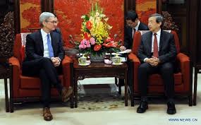 Le patron d'Apple rencontre un dirigeant chinois, sur fond de cyberattaques sur l'iCloud