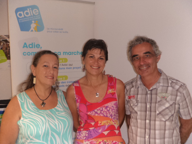 Teie te tahi o te mau rima tautura tā moni 'ore, o tei tae atoa mai i roto i teie 'āvarira'a.