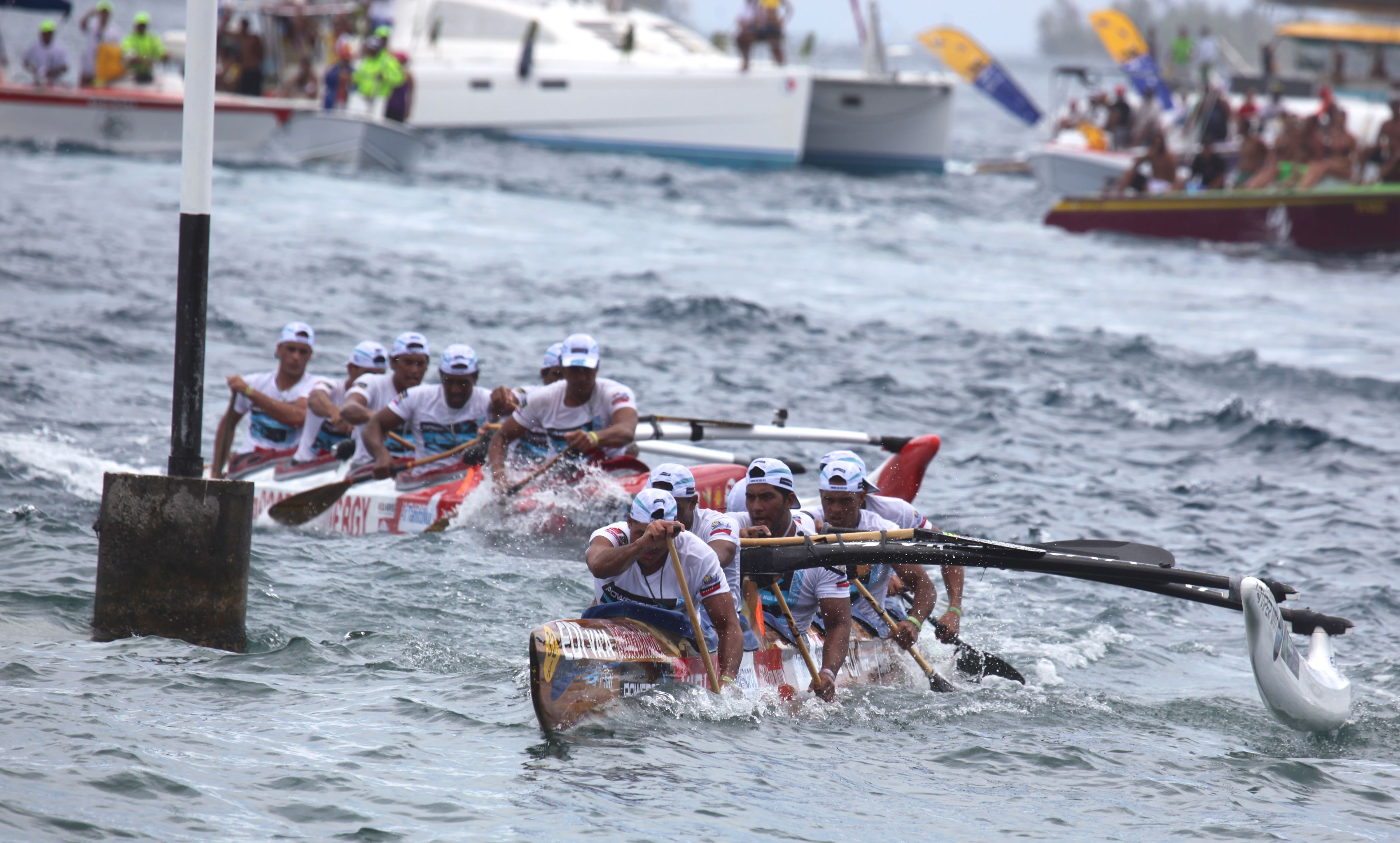 Suivez la Hawaiki Nui Va'a en direct sur Tahiti Infos