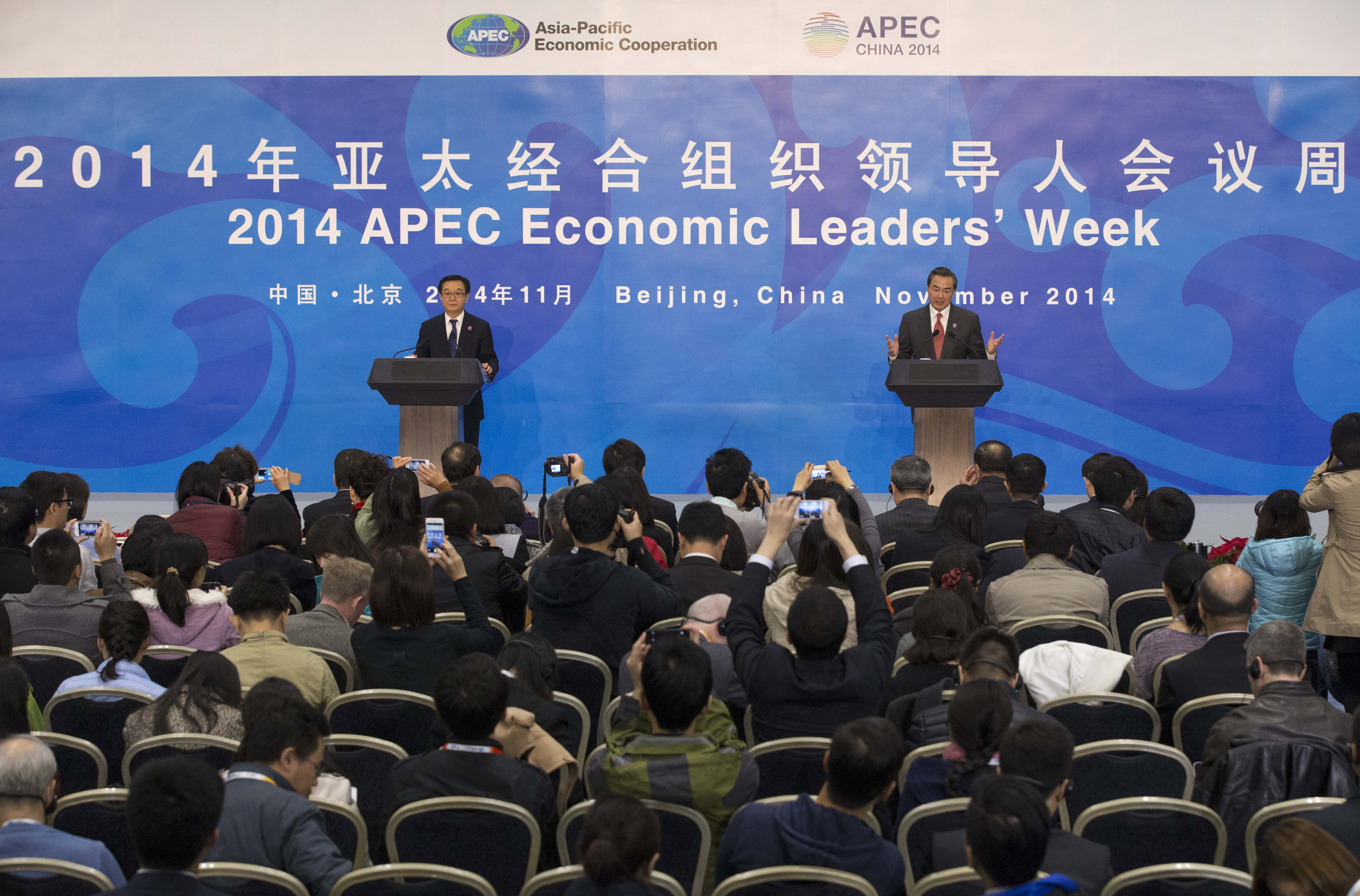 Les chefs des diplomaties chinoise et japonaise se rencontrent, "avancée majeure"