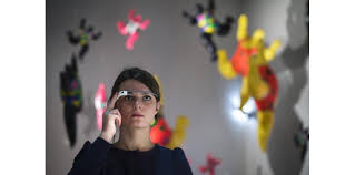 Au musée, suivez un nouveau guide: des Google Glass...