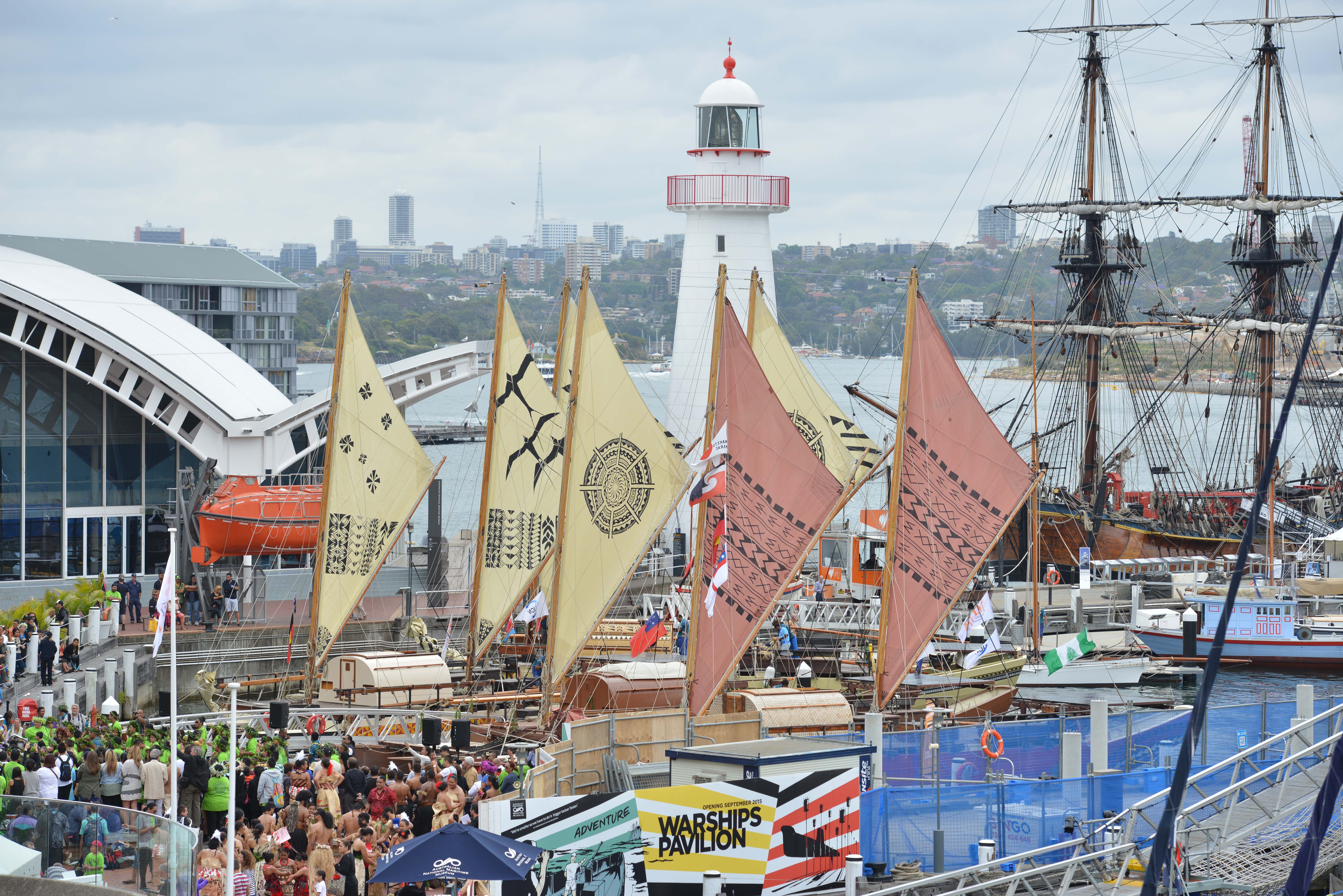 Des pirogues traversent le Pacifique pour alerter le monde sur la menace climatique