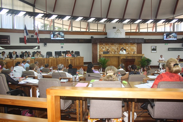 « Oui aux investisseurs de toute nationalité, mais ne touchez pas à nos lagons et nos ressources alimentaires ! », a mis en garde Teva Rohfritsch, représentant A Ti'a Porinetia.