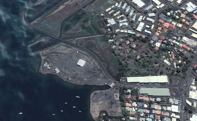 Le remblai de Vaitupa, vu du ciel.