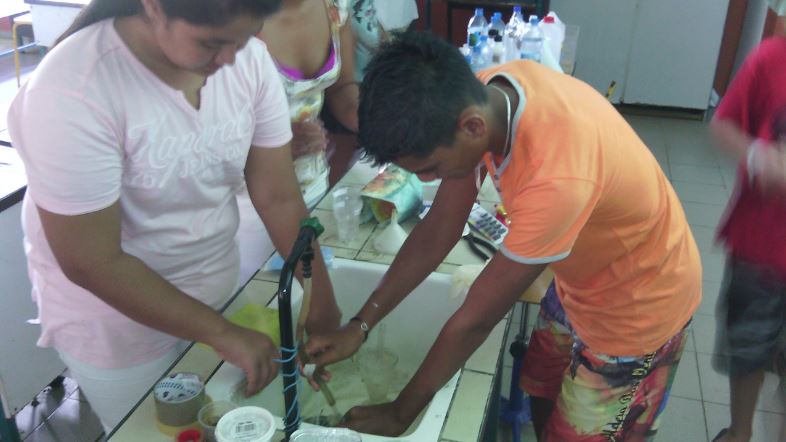 Taravao: La science démystifiée au collège