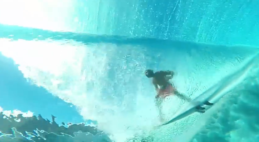 Ben Thouard a filmé la vague de Teahupo'o sous l'eau (vidéo)