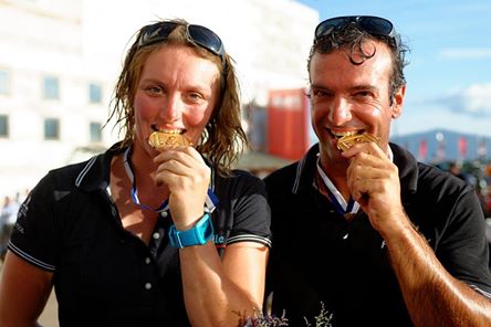 Voile – Coupe du monde de voile olympique : médaille d’or pour le Tahitien Billy Besson