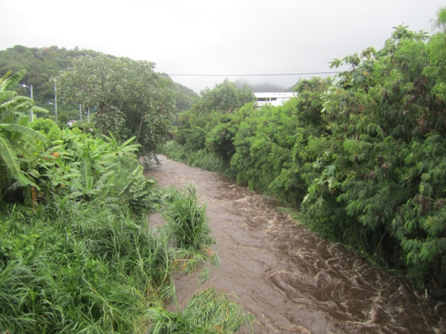 L'accès à la vallée de Fautaua est fermée au public depuis ce lundi en raison des intempéries. La ville de Papeete annoncera quand la vallée rouvrira.