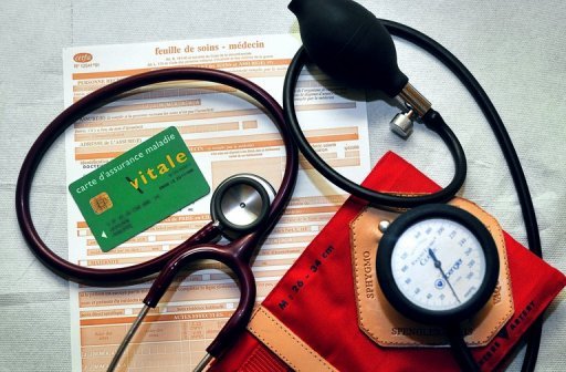 Médecins généralistes et spécialistes en grève contre la loi santé