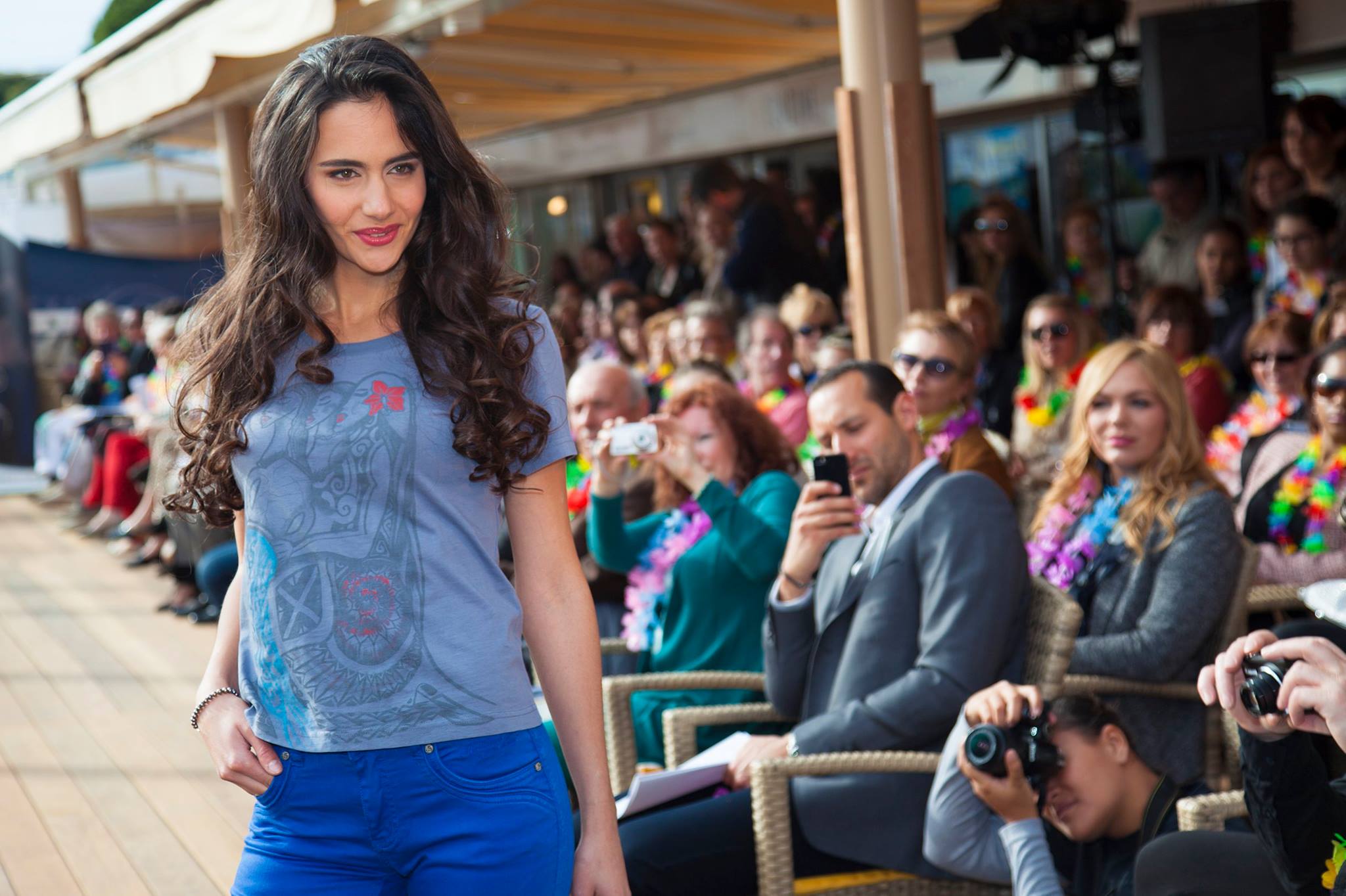 Les jeans de la discorde : Jean Mahinui répond aux attaques