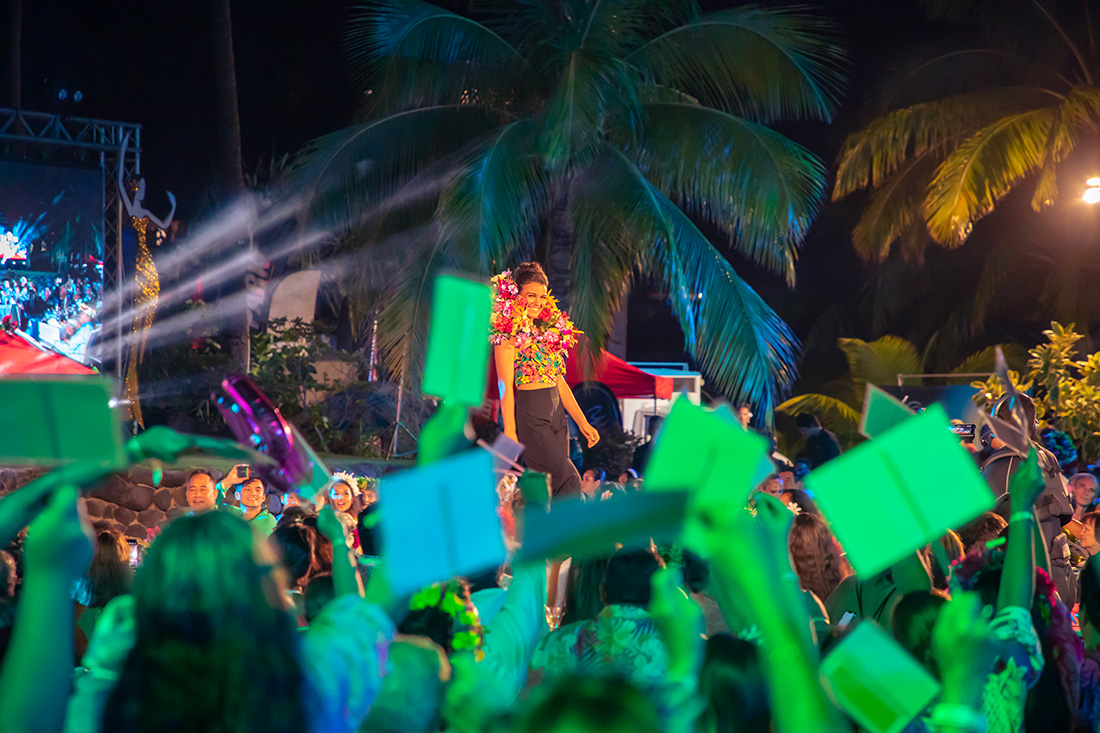 Le public a soutenu en masse les candidates. © Bertrand Prévost