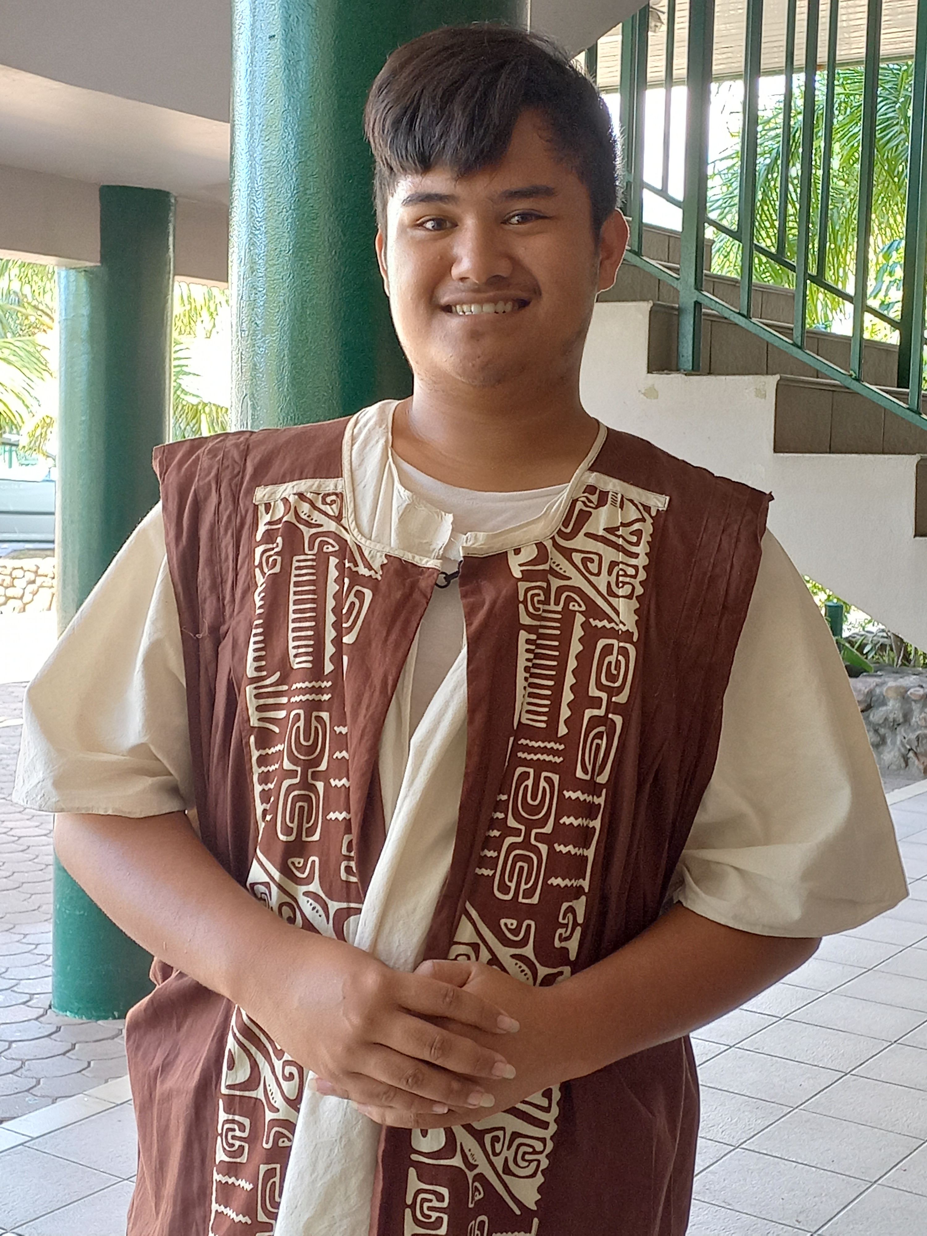 Tuaanaiti Tuania, qui interprète Polonius.