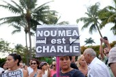 Environ 4.000 personnes à la marche républicaine dans les rues de Nouméa
