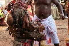 Kenya: des villageois s'en prennent à un sorcier qui "rate" une résurrection