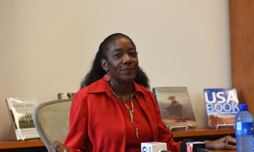 Départs quasi-simultanés de Suva : l’ambassadrice américaine Frankie Reed et l’ambassadeur chinois Huang Yong, décoré par le Président fidjien Ratu Epeli Nailatikau