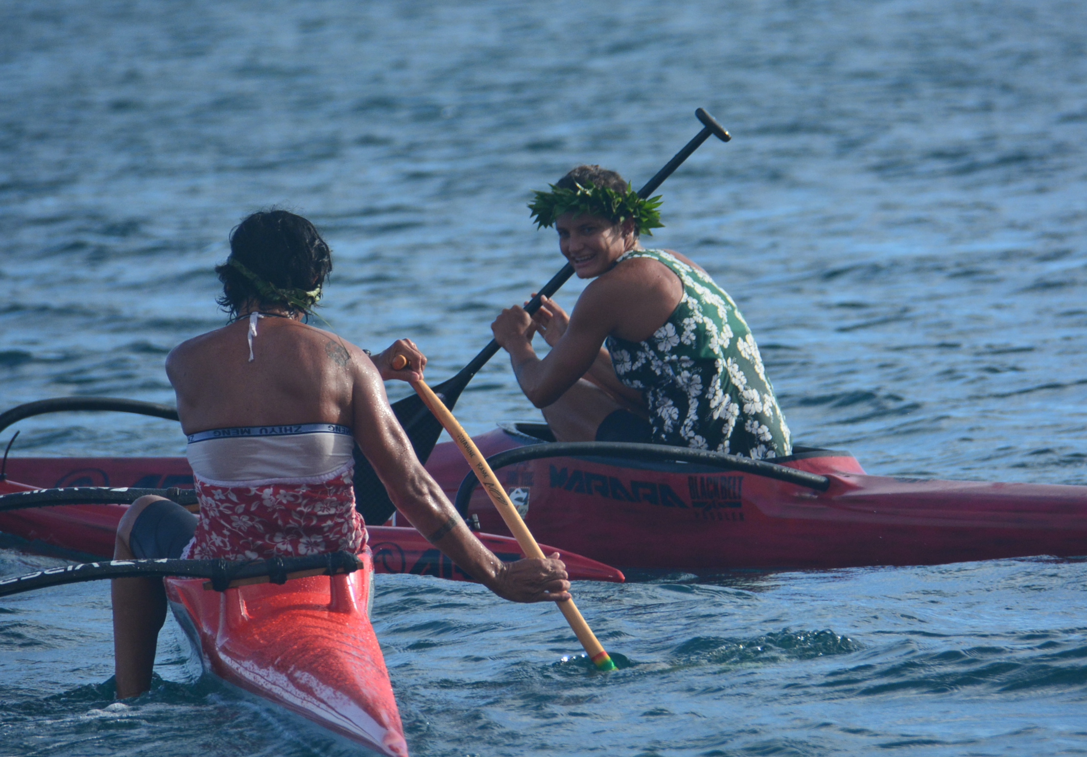 La double tenante du titre du Te ‘Aito chez les dames, Iloha Eychenne, sur la ligne d’arrivée à Tehoro.