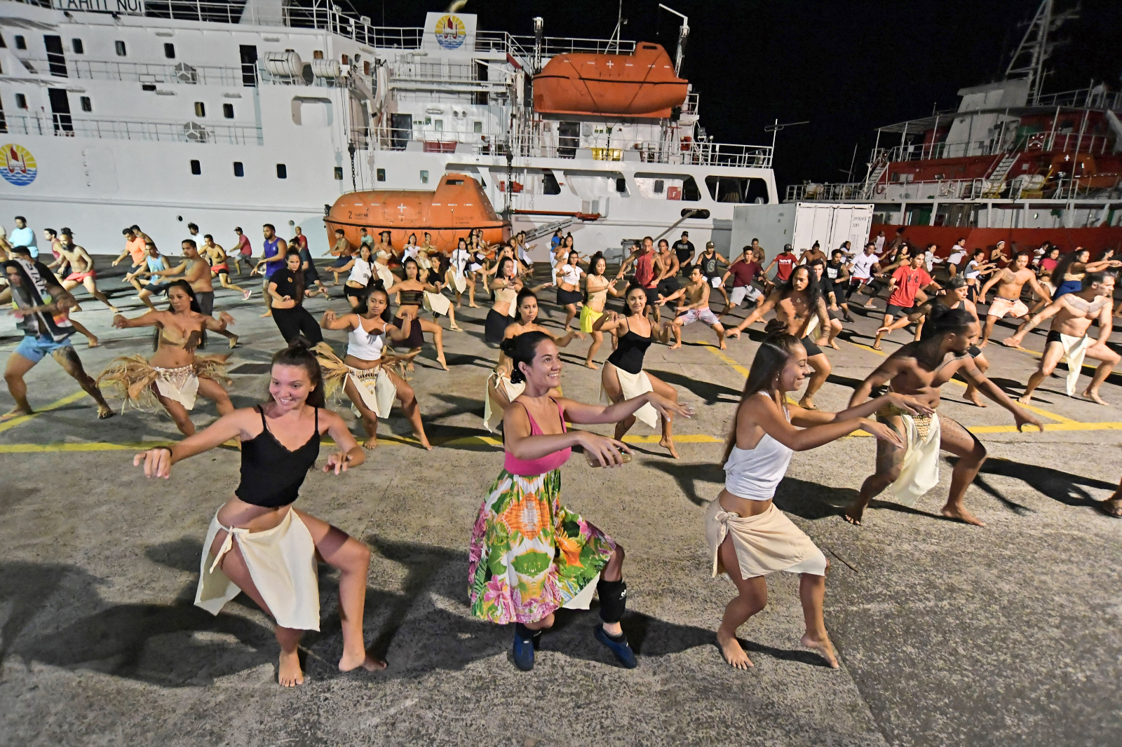 Manohiva danse pour le prestige de Bora Bora