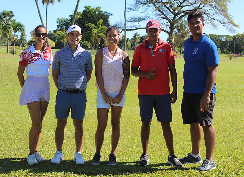 De G à D : Maggy Dury qui sera chef de délégation à Honiara, ici en compagnie de Matahiapo Wohler déjà qualifié pour les Jeux, Rarahu Taerea-Pani et Tuareina Tamata qui postulent à une sélection et de l’entraîneur Selevasio Kulifatai.