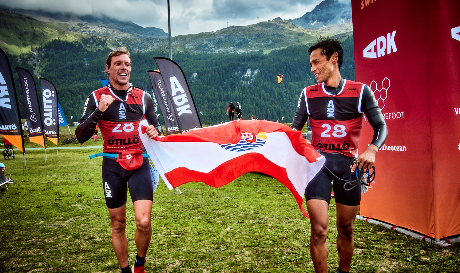 Thomas Lubin et Cédric Wane ont porté haut les couleurs du Fenua en Suisse et comptent réitérer l'exploit en Suède le 4 septembre prochain. (Photo : Ötillö Swimrun Championship)