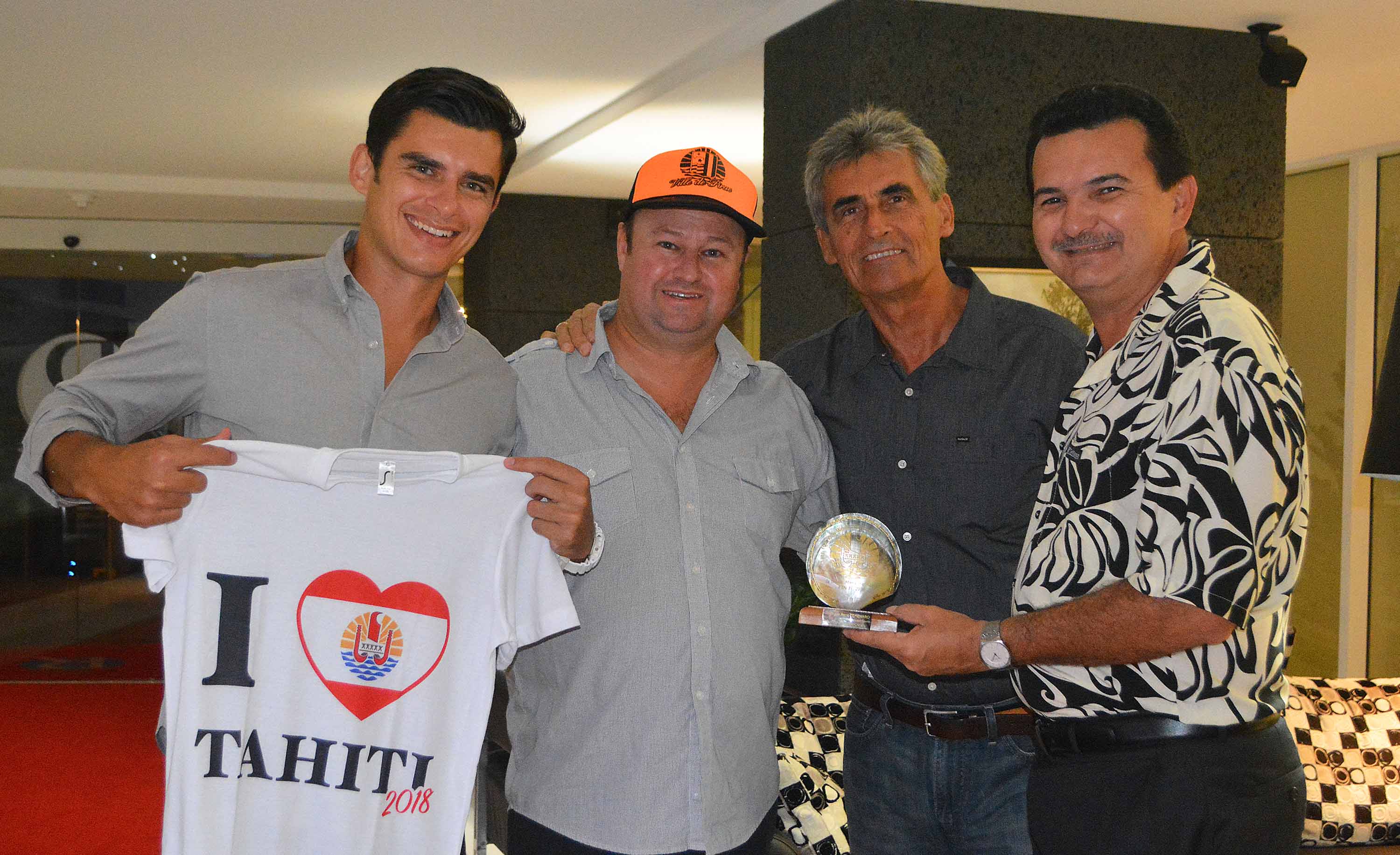 Le ministre de la Jeunesse et sports visite des équipements sportifs en Australie