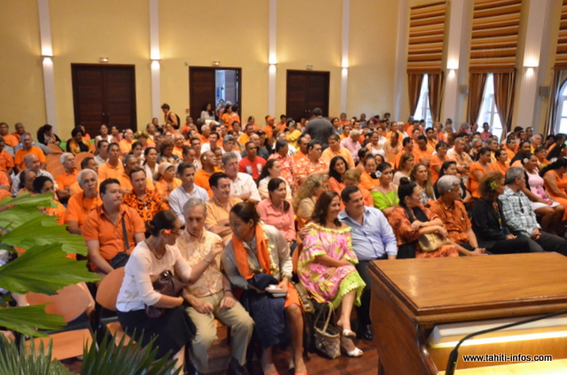 Le 9 septembre 2014 lors d'une assemblée du Grand conseil du Tahoera'a à la mairie de Pirae