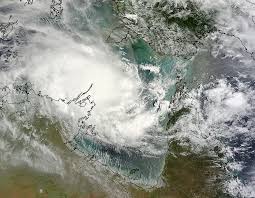 Les cyclones Marcia et Lam frappent l’Australie