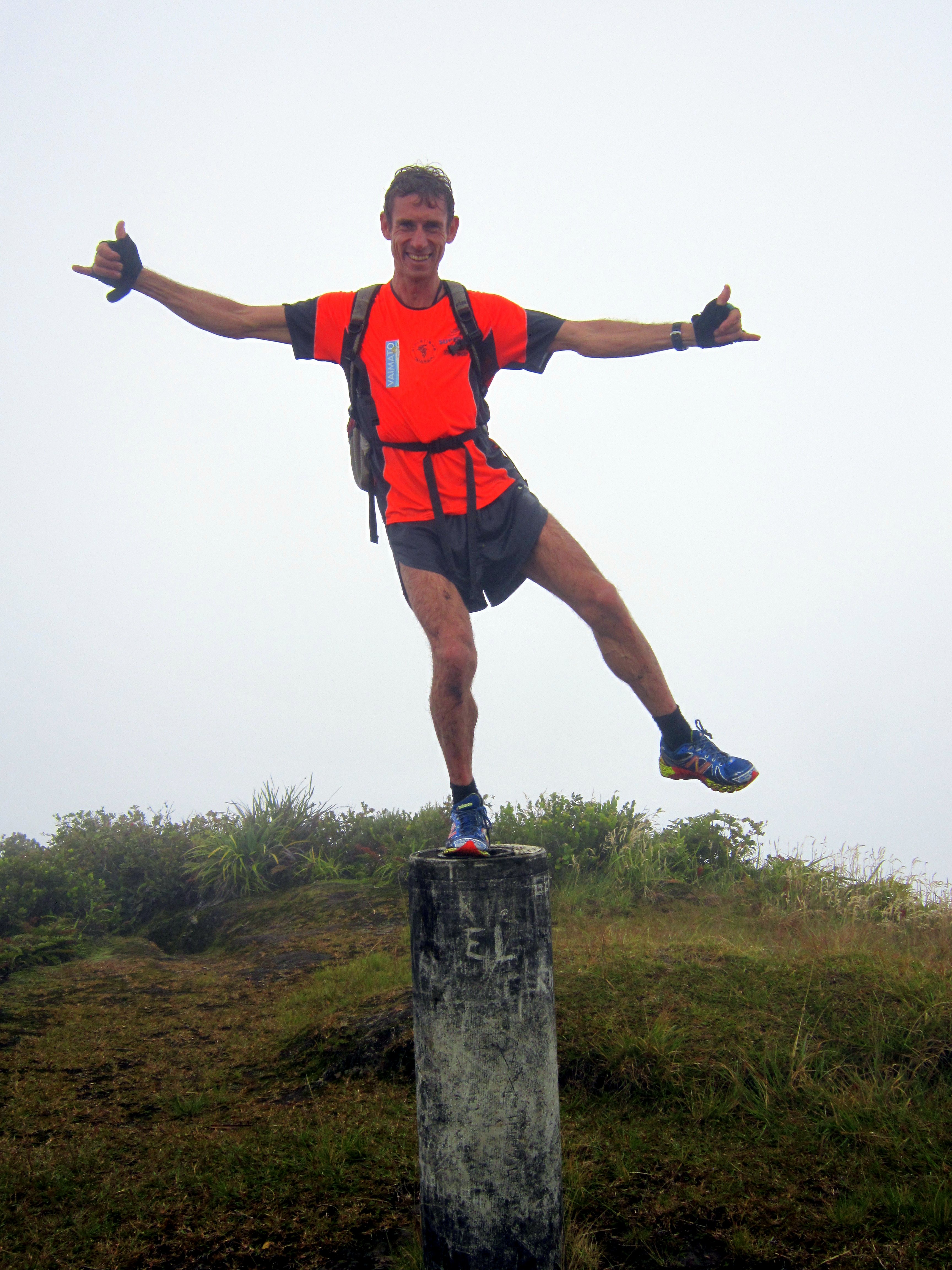 Alain Bohard râvi comme un oiseau dans le ciel polynésien.