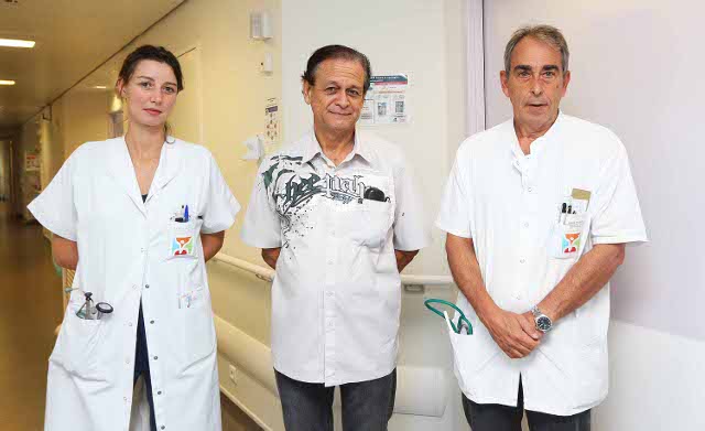 Patrick Howell au chevet du surfeur Tuhiti Haumani