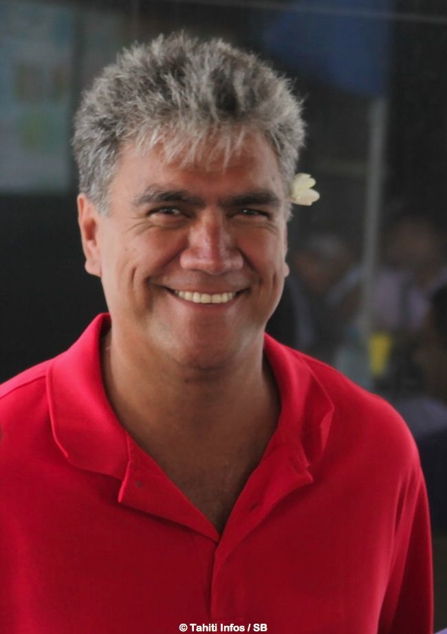 Gordon Barff, chef de mission