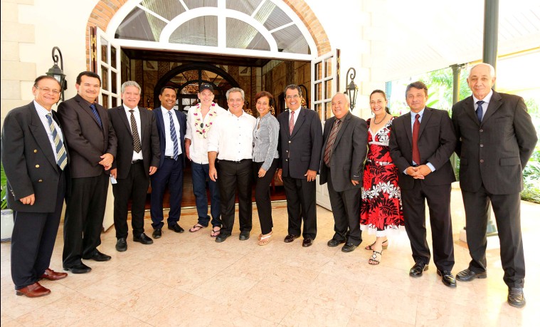 Garou accueilli par le conseil des ministres