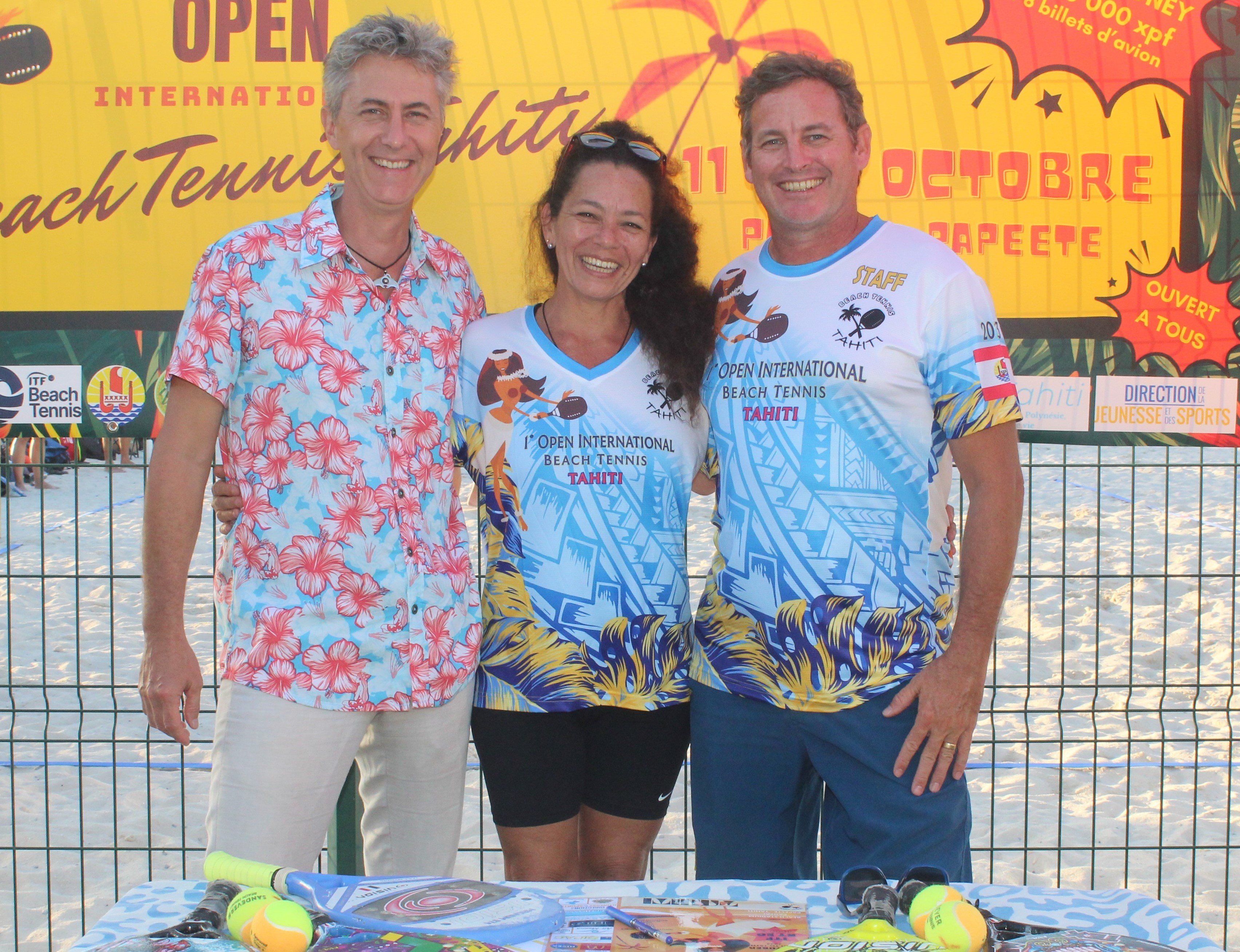 Sébastien Peyrard, Carine Montas et Yankell Claverie (de gauche à droite) ont présenté mercredi le 1er Open international de beach tennis organisé à Tahiti.