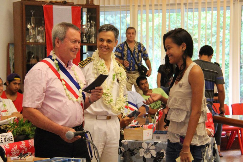 Punaauia : 300 jeunes ont reçu leur carte électorale