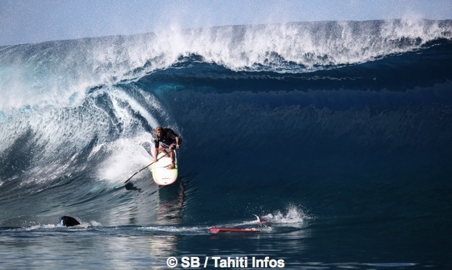 Laird Hamilton vient souvent à Tahiti