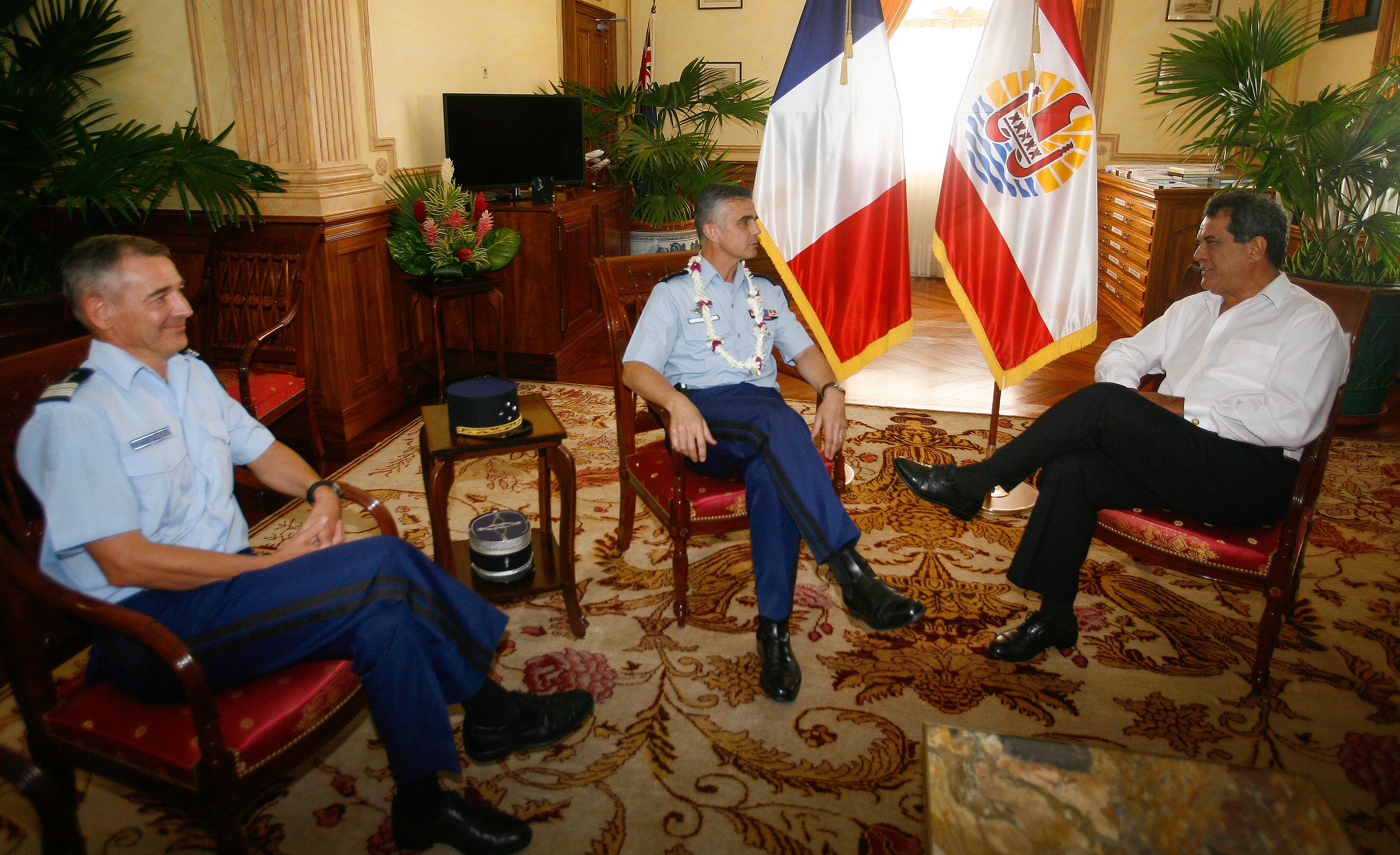 Le Président reçoit le général commandant la gendarmerie en Outre-mer