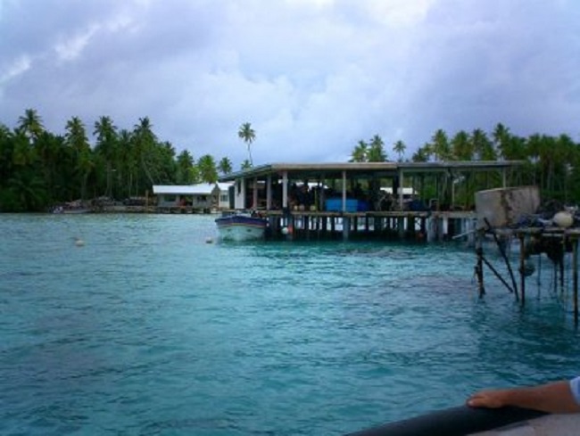 Une ferme perlière de Takaroa (Crédit photo SCP 2004).
