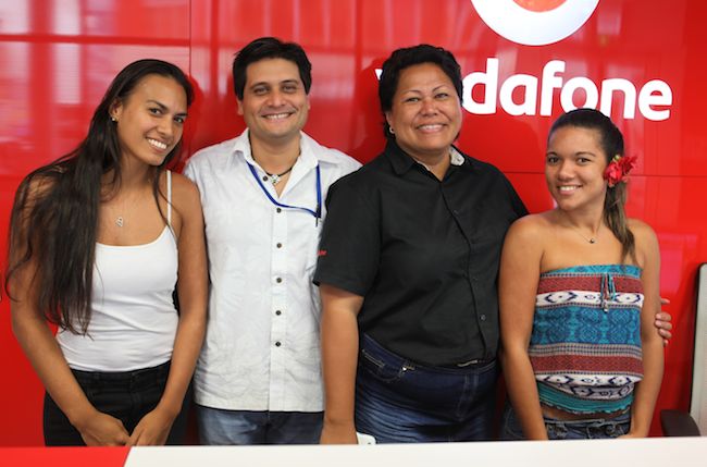 Au centre Tamatea et Leilani Boulogne, la personne à contacter au 89 199 402.