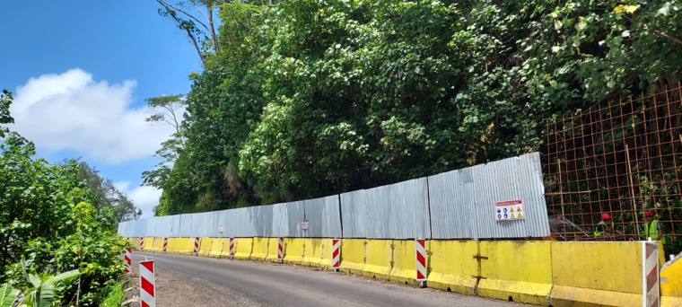 La route de nouveau fermée partiellement au PK 43 à Hitia'a